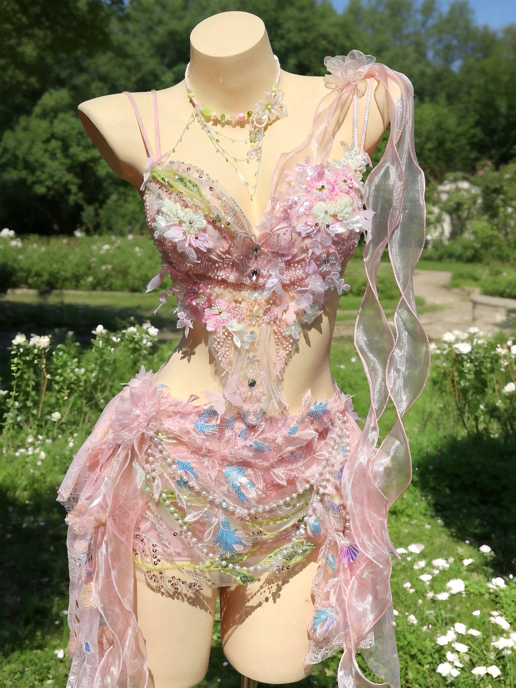 AVRY-pink-fairy-raveSET-Collection-New-Forest-Rosalie-set-3